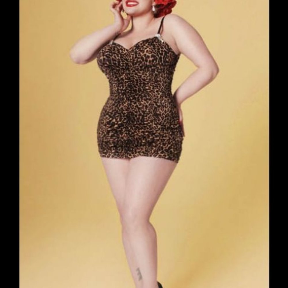Pinup Couture one piece leopard Marilyn swimsuit.